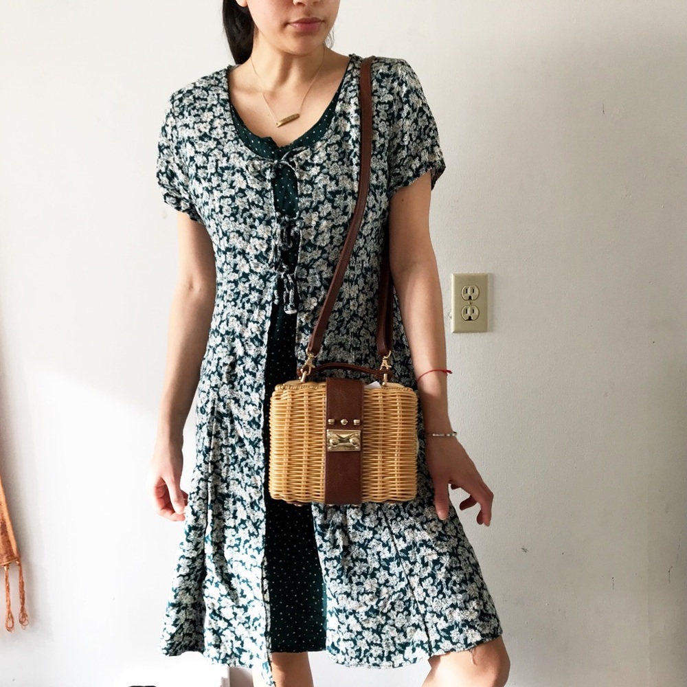 VINTAGE 90s precious green floral dress